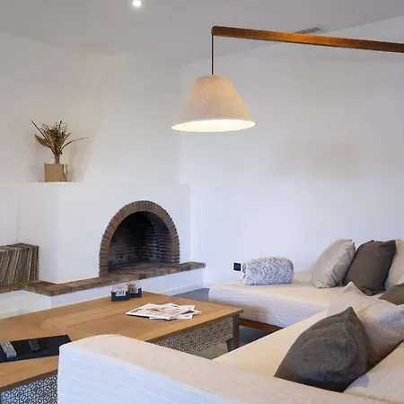 Bord De Piscine, Jacuzzi Villa *