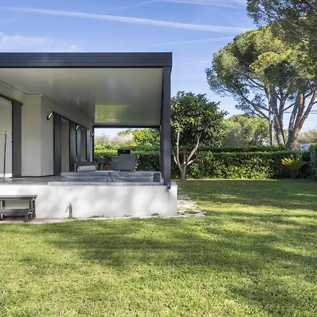 Bord De Piscine, Jacuzzi *