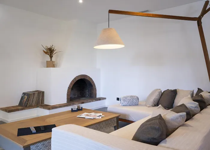 Bord De Piscine, Jacuzzi Villa *