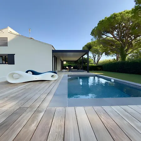 Villa Bord De Avec Piscine *